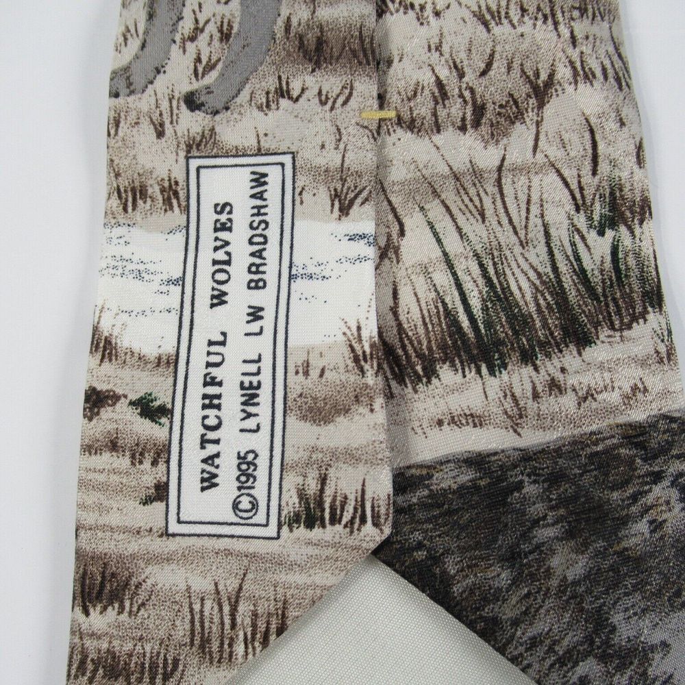 Animal Tracks Watchful Wolves Tie by Lynell Bradshaw Wildlife 1995 - Picture 7 of 8